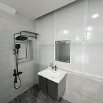 Hilary Hotel -Su Van Hanh Q10